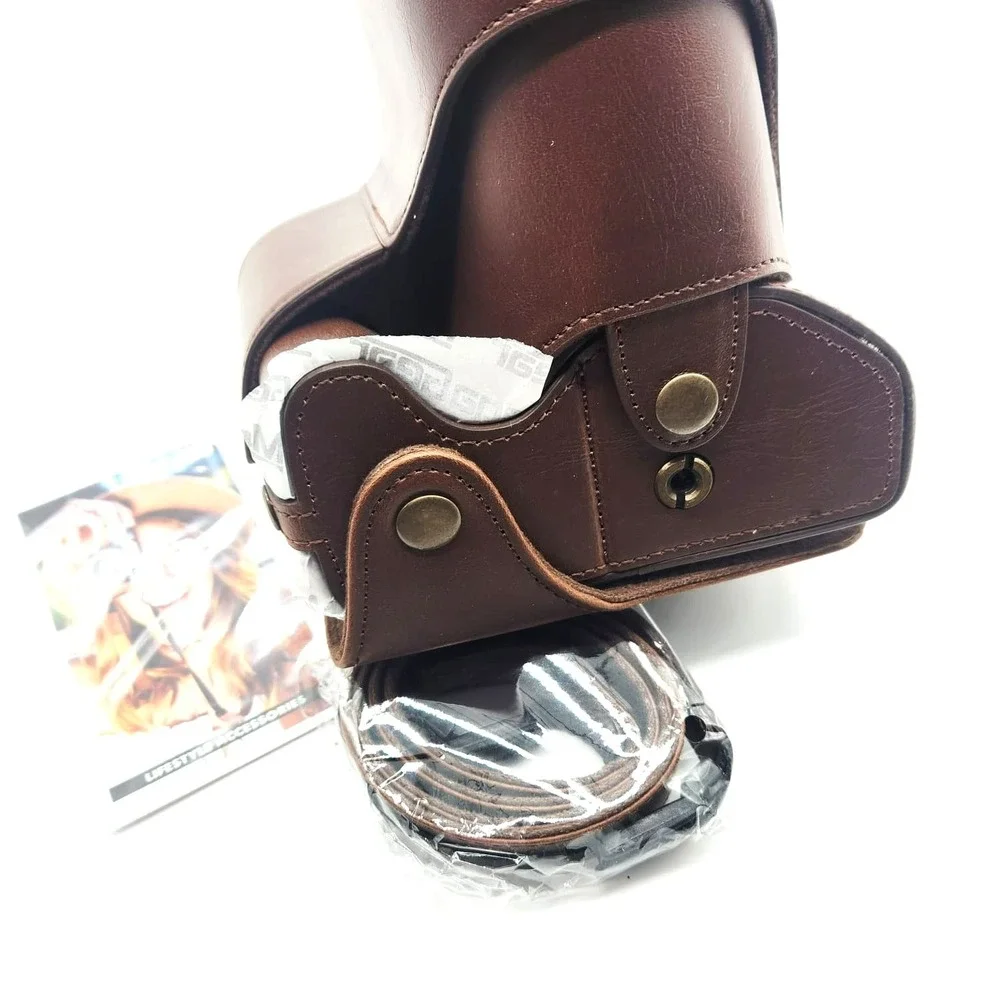 MegaGear MG1304 Leather Camera Case Canon‎ SL2 200D Kiss X9 18-55mm Dark Brown
